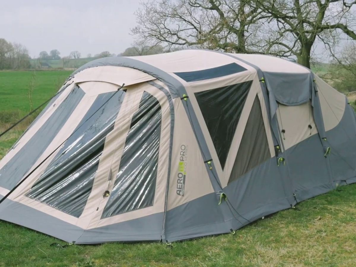 The Most Effective Ways To Re-Waterproof A Tent - BackPackerCarWorld